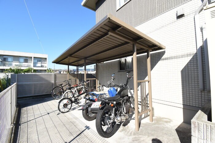 物件内観写真18　(駐輪場)