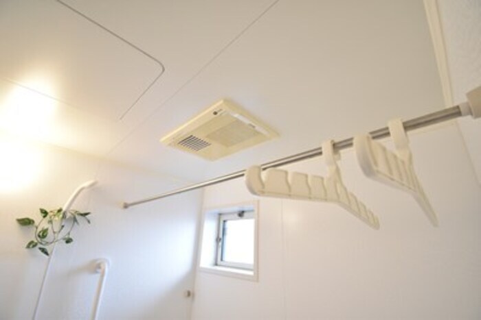 物件内観写真26　(浴室換気乾燥機)