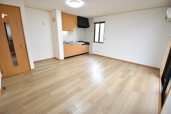 居室(ＬＤＫ１２帖)