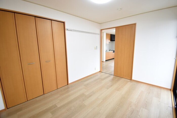 物件内観写真11　(南洋室６帖～ＬＤＫ１２帖)