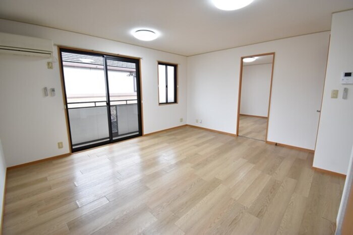 物件内観写真14　(ＬＤＫ１２帖～南洋室６帖)