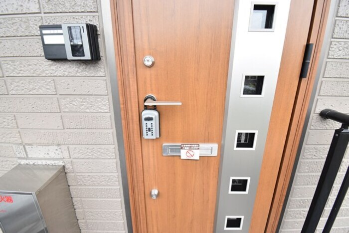 物件内観写真22　(玄関)