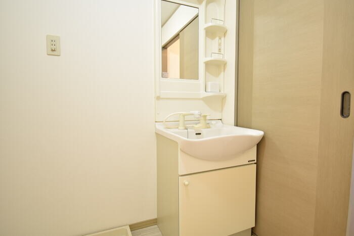 物件内観写真6　(洗髪洗面化粧台)