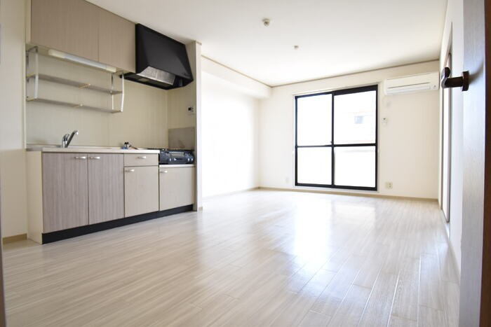 物件内観写真8　(LDK12.0帖)