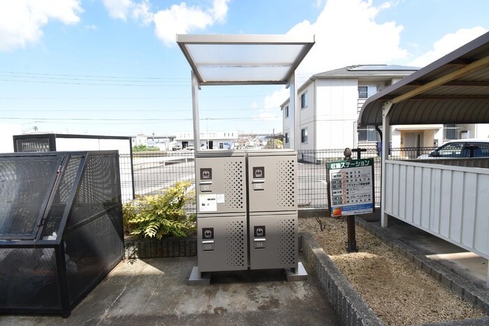 物件内観写真17　(宅配ボックス)