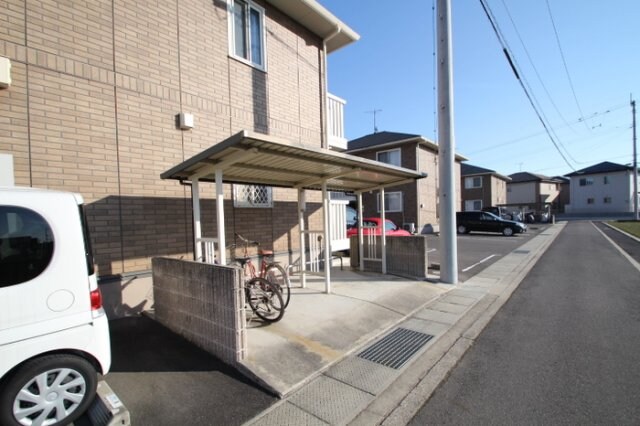 物件内観写真14　(駐輪場)