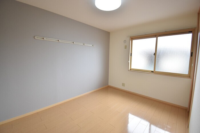 物件内観写真15　(北西洋室６帖)