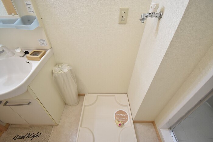 物件内観写真16　(室内洗濯機置場)