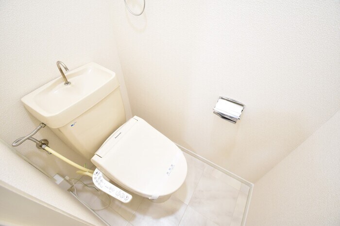 物件内観写真6　(温水洗浄暖房便座)