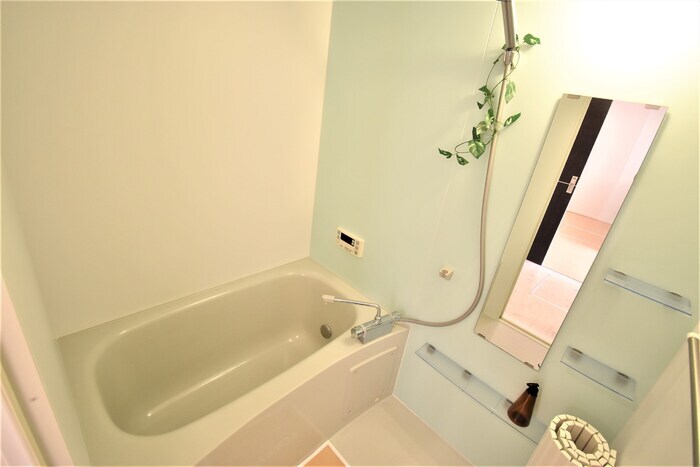 物件内観写真4　(浴室)