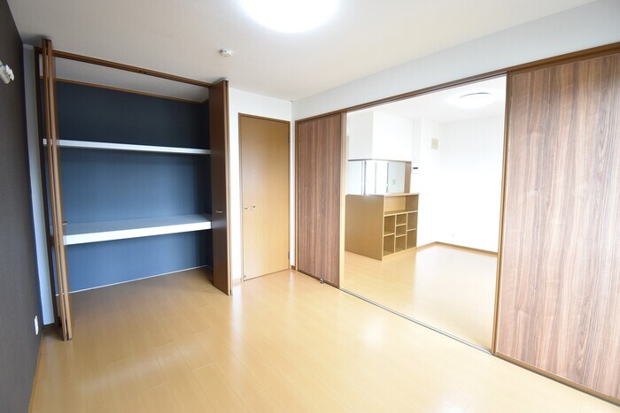 物件内観写真15　(南洋室６帖～ＬＤＫ１０．４帖)