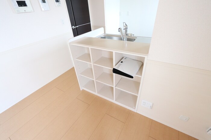 物件内観写真18　(収納ボックス)