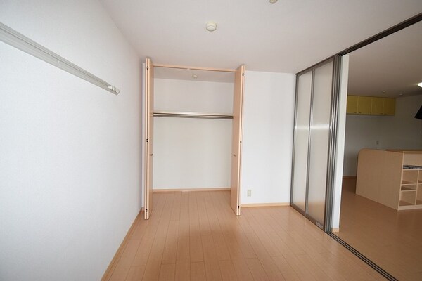 洋室(洋室6.0帖)