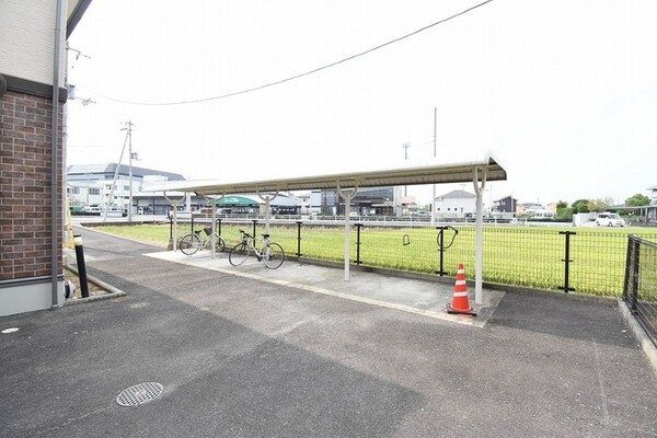 建物設備(駐輪場)