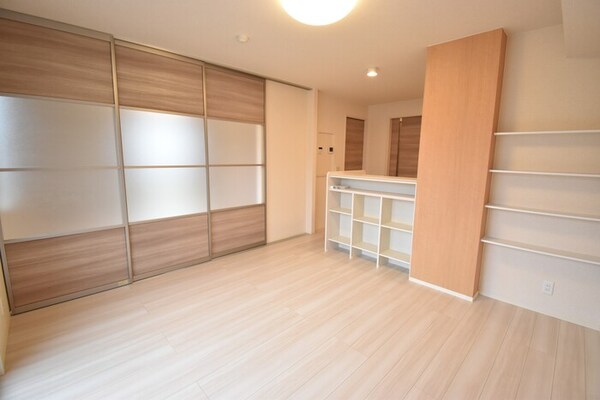 居室(ＬＤＫ１２帖)