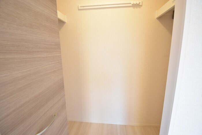 物件内観写真14　(ウォークインクローゼット)