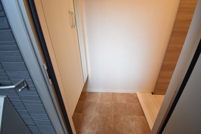 物件内観写真21　(玄関)