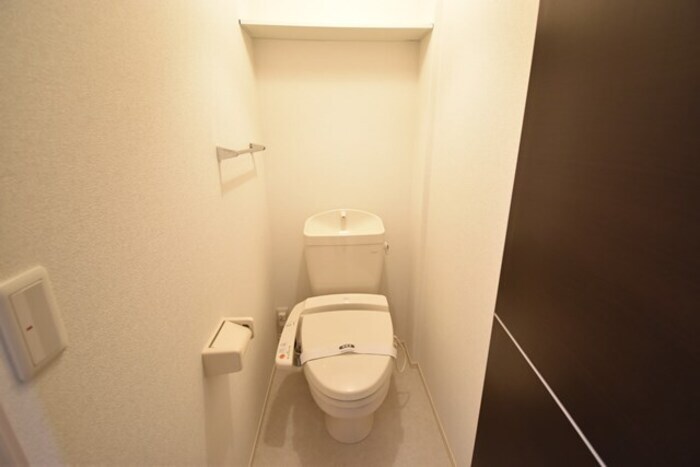 物件内観写真6　(温水洗浄暖房便座)