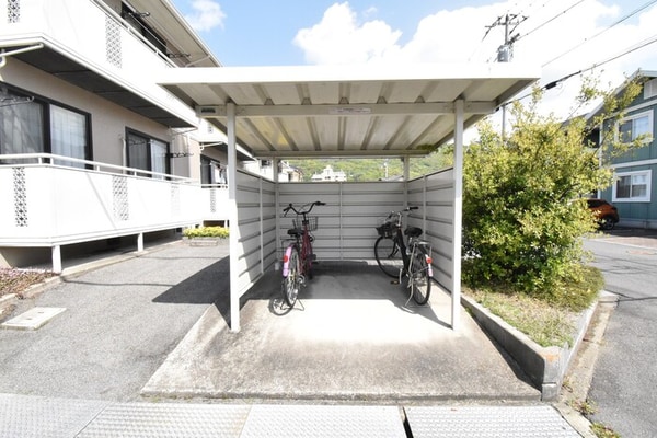 建物設備(駐輪場)