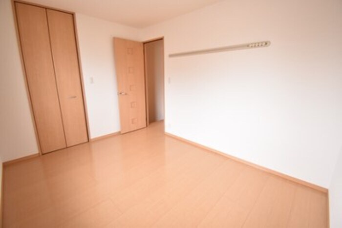 物件内観写真7　(北洋室６帖)