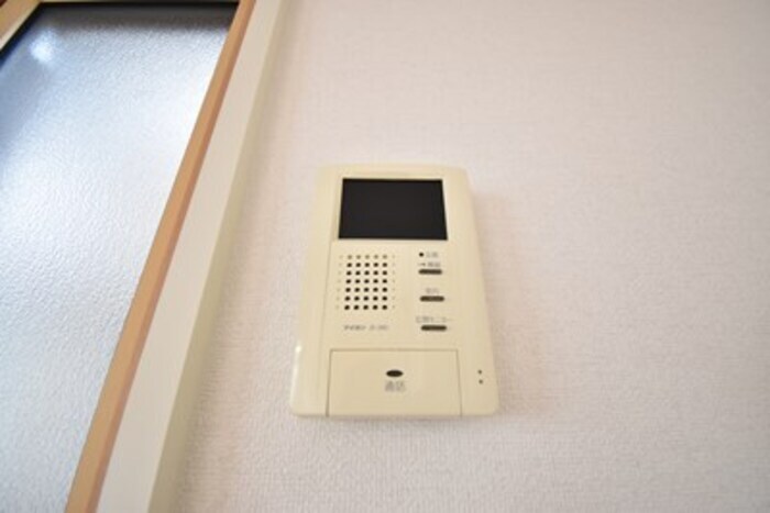 物件内観写真24　(モニター付きインターホン)