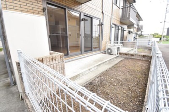 物件内観写真28　(専用庭)