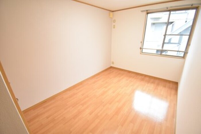 物件内観写真14　(南東洋室６．２帖)