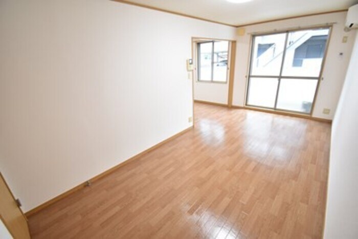 物件内観写真18　(ＬＤＫ１４．５帖)