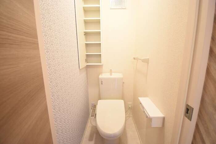 物件内観写真6　(温水洗浄暖房便座)