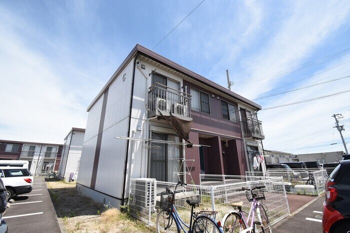 物件外観写真1　(建物外観)