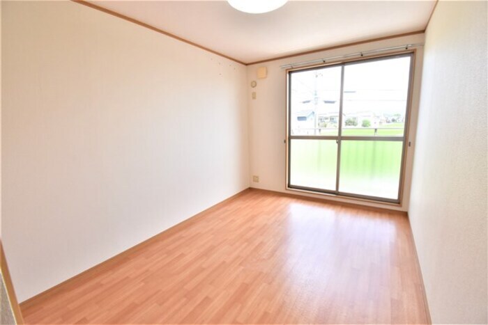 物件内観写真10　(南東洋室６．２帖)