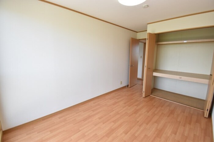 物件内観写真11　(南東洋室６．２帖)