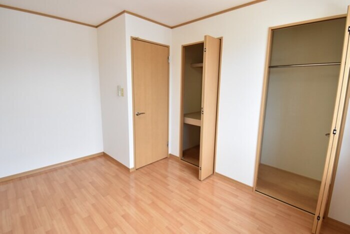 物件内観写真13　(北洋室５．４帖)