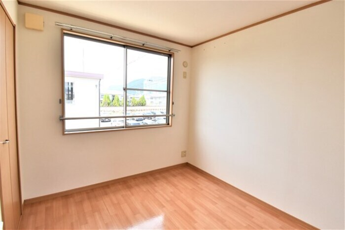 物件内観写真14　(北洋室５．４帖)