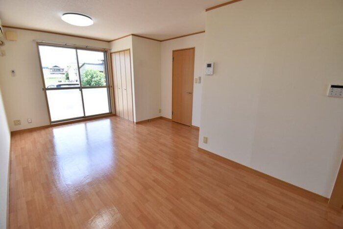 物件内観写真16　(ＬＤＫ１４．１帖)