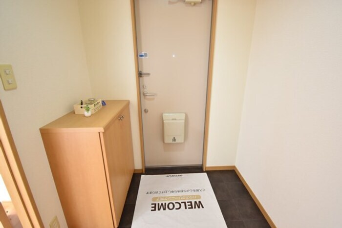 物件内観写真25　(玄関)