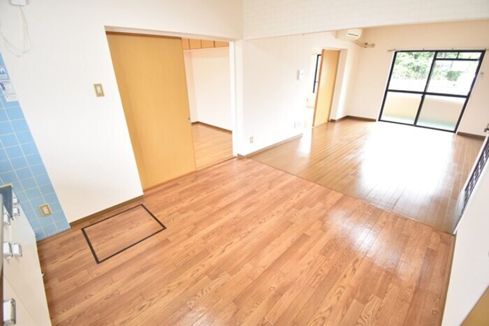 物件内観写真14　(ＬＤＫ１５．５帖)