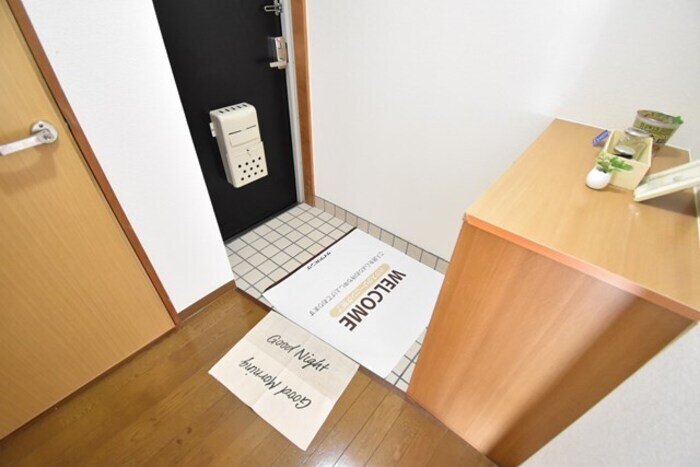 物件内観写真21　(玄関)