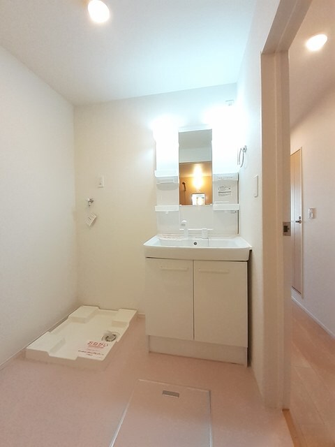 物件内観写真7　(洗面所)