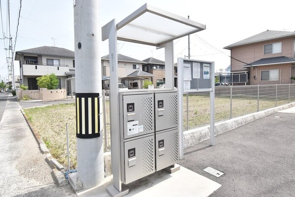 宅配ボックス