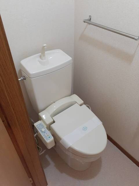 物件内観写真8　(トイレ)