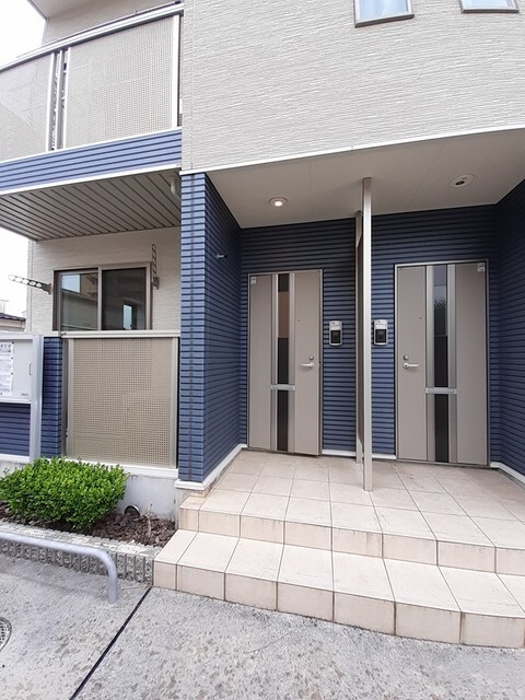 物件外観写真2　(その他共有部分)