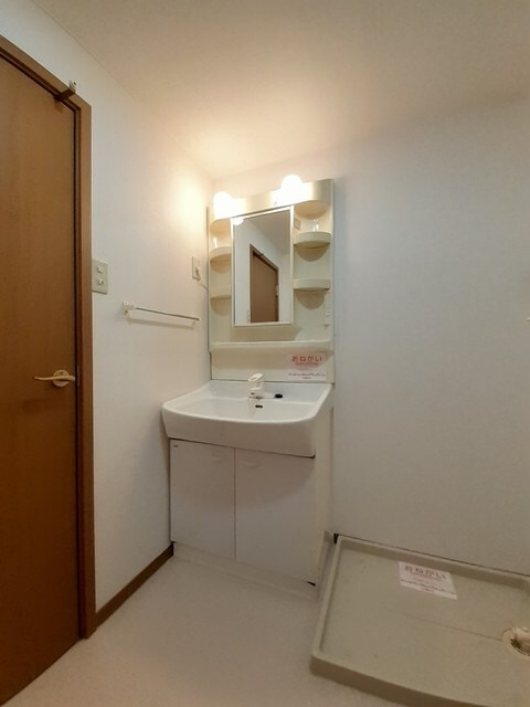 物件内観写真11　(洗面所)