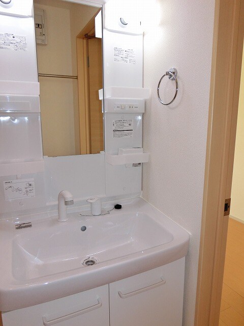 物件内観写真7　(洗面所)