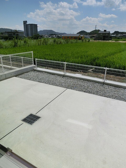 物件内観写真13　(庭)