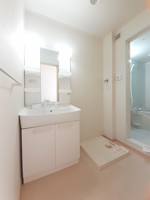 物件内観写真10　(洗面所)