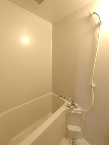 物件内観写真5　(お風呂)
