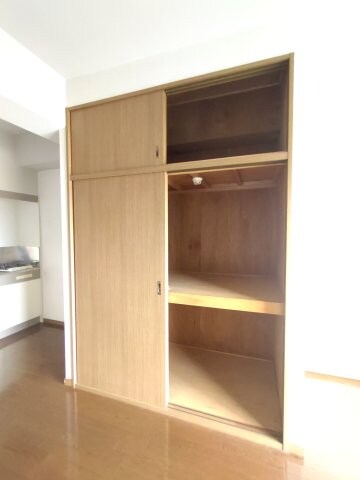 物件内観写真10　(収納)