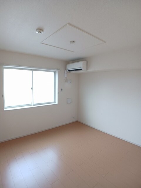 物件内観写真8　(その他部屋・スペース)