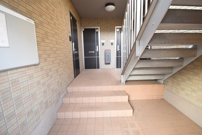 物件外観写真3　(ロビー)